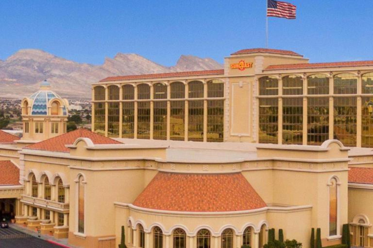 Suncoast Hotel and Casino