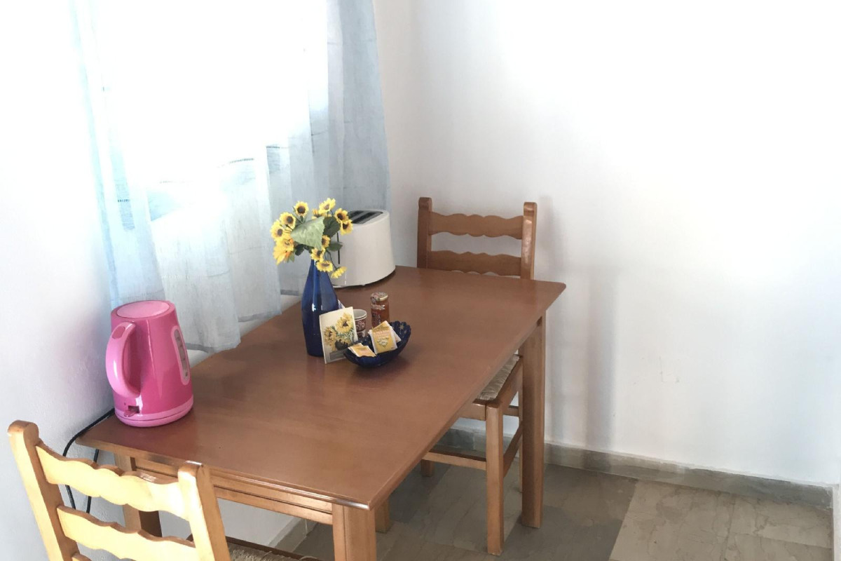 Sunflower Apartments & Studios