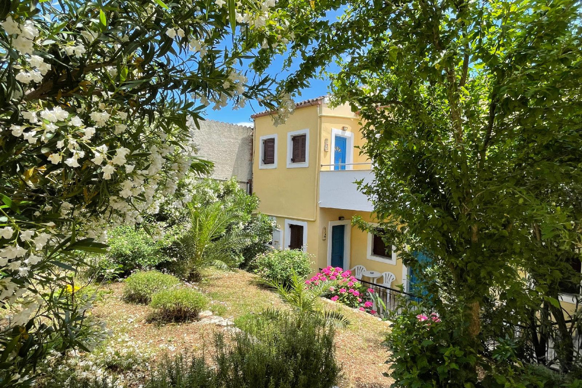 Sunflower Apartments & Studios