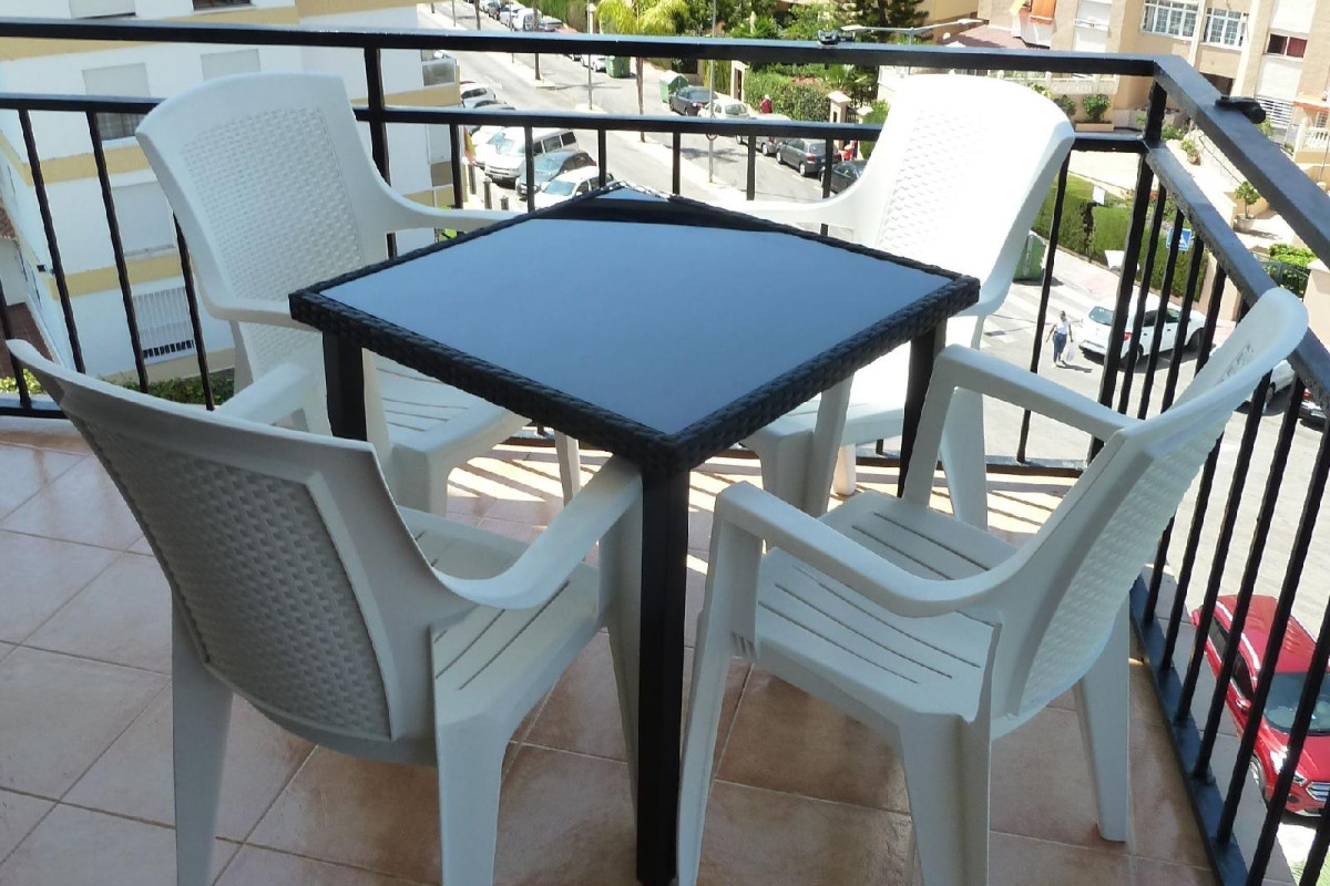 Sunny Apartment 2 Bedrooms