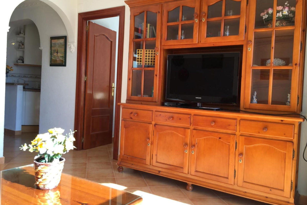 Sunny Apartment 2 Bedrooms