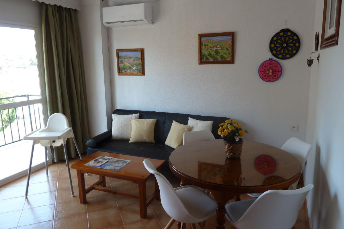 Sunny Apartment 2 Bedrooms