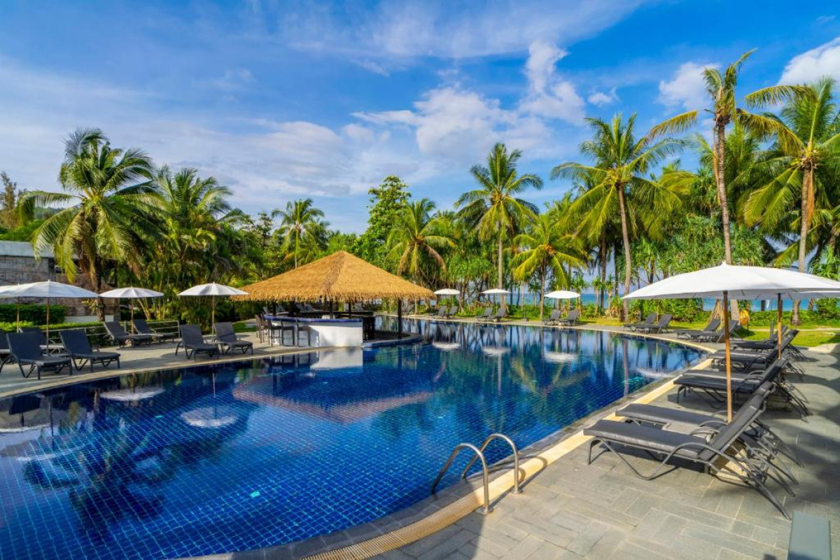 Sunprime Kamala Beach Resort