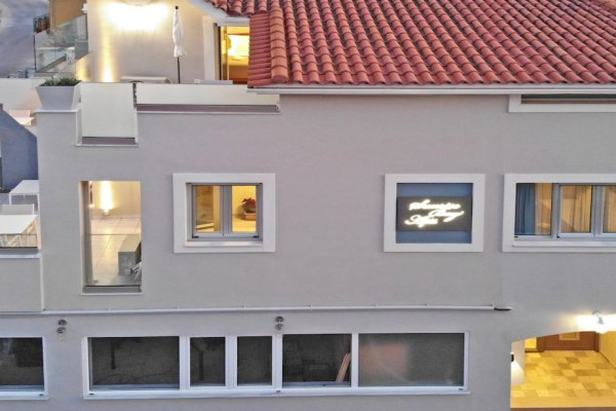 Sunrise Bay Apartments