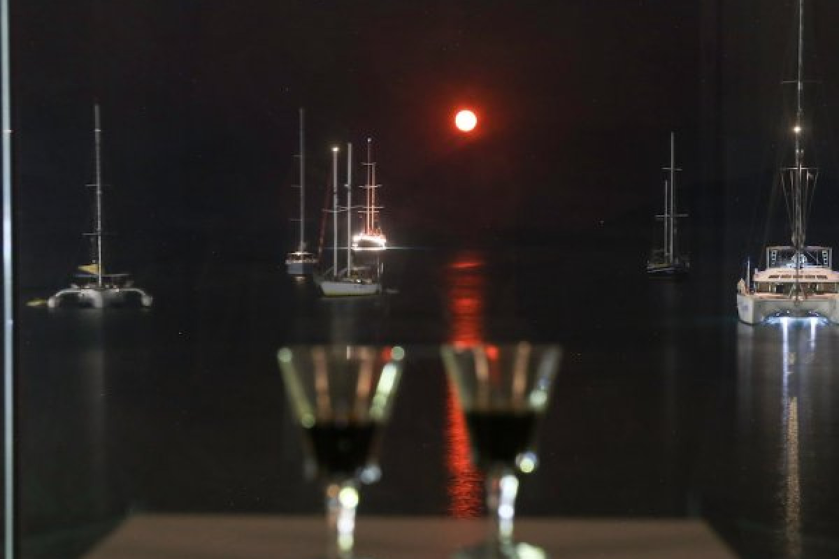Sunrise Bay Apartments