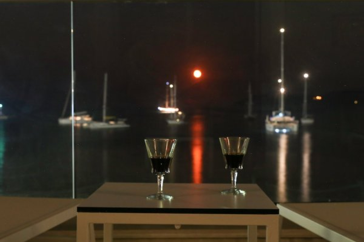 Sunrise Bay Apartments