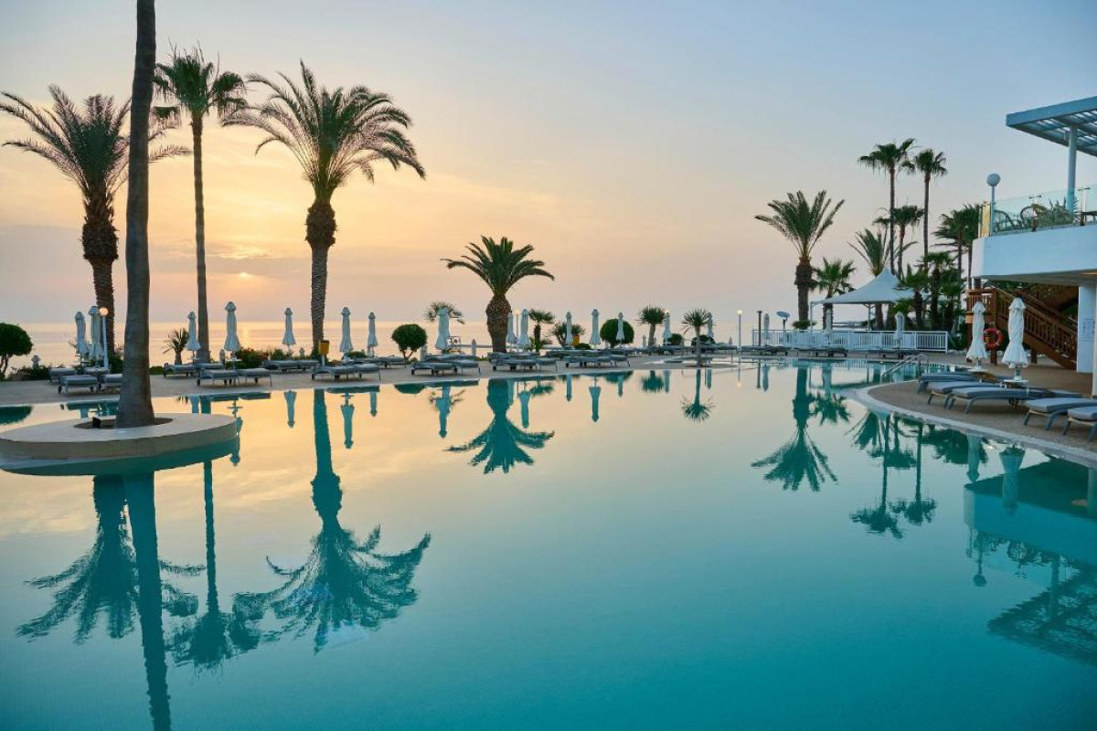 Sunrise Beach Hotel