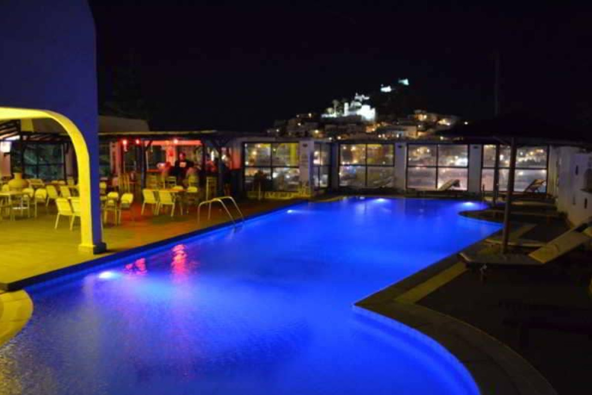 Sunrise Hotel