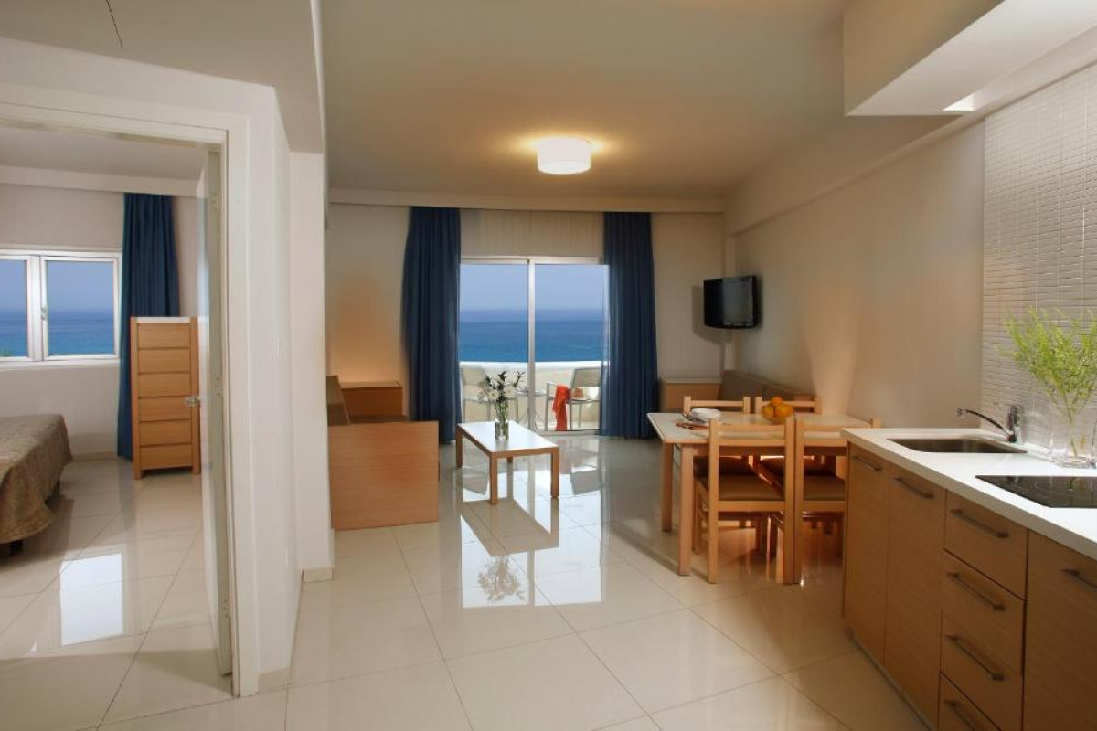 Sunrise Oasis Hotel