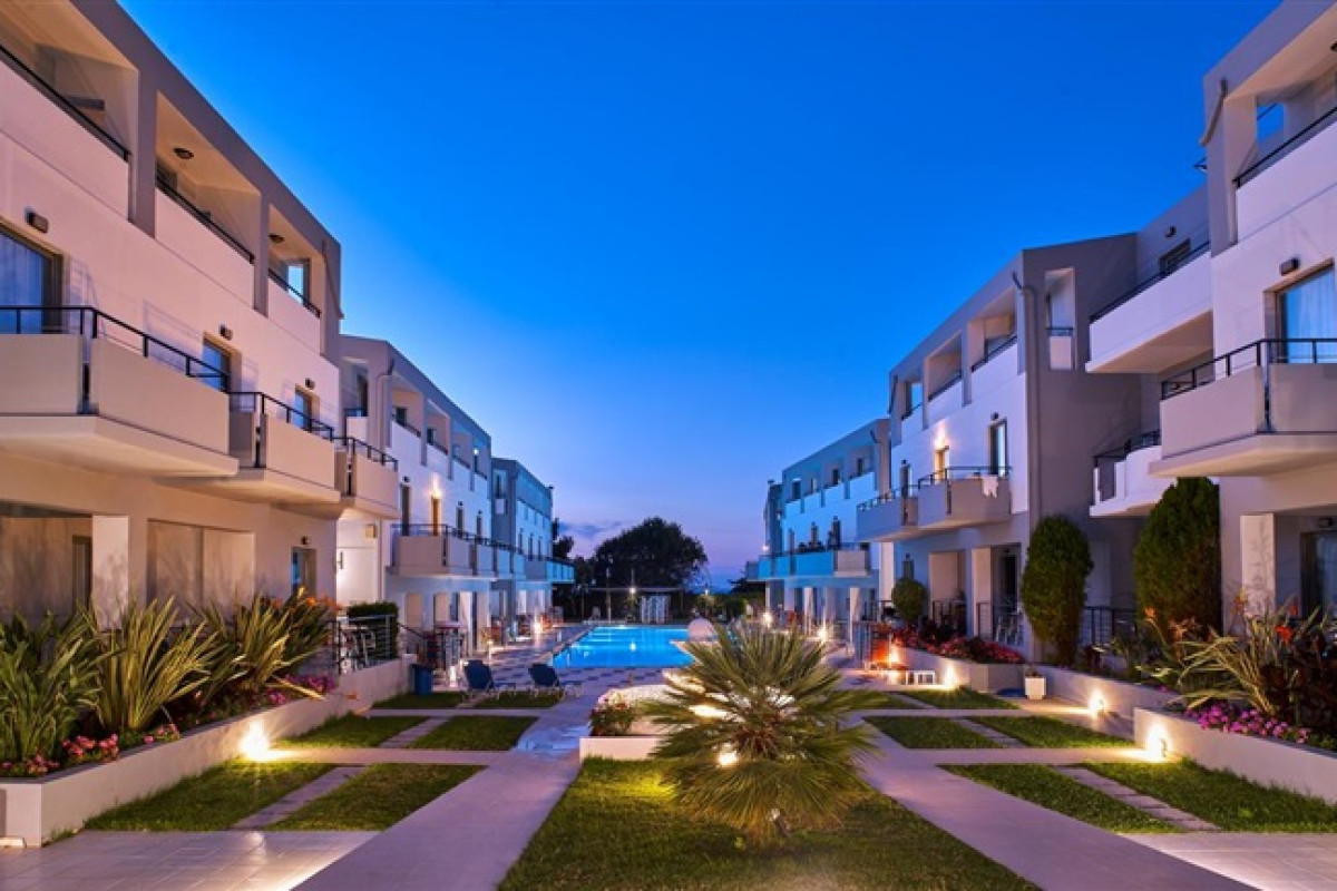 SUNRISE VILLAGE HOTEL