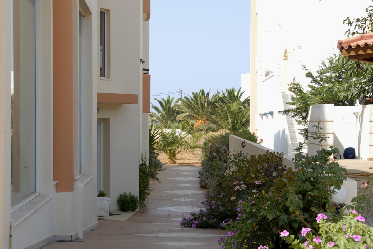 SUNSHINE GARDEN APARTMENTS