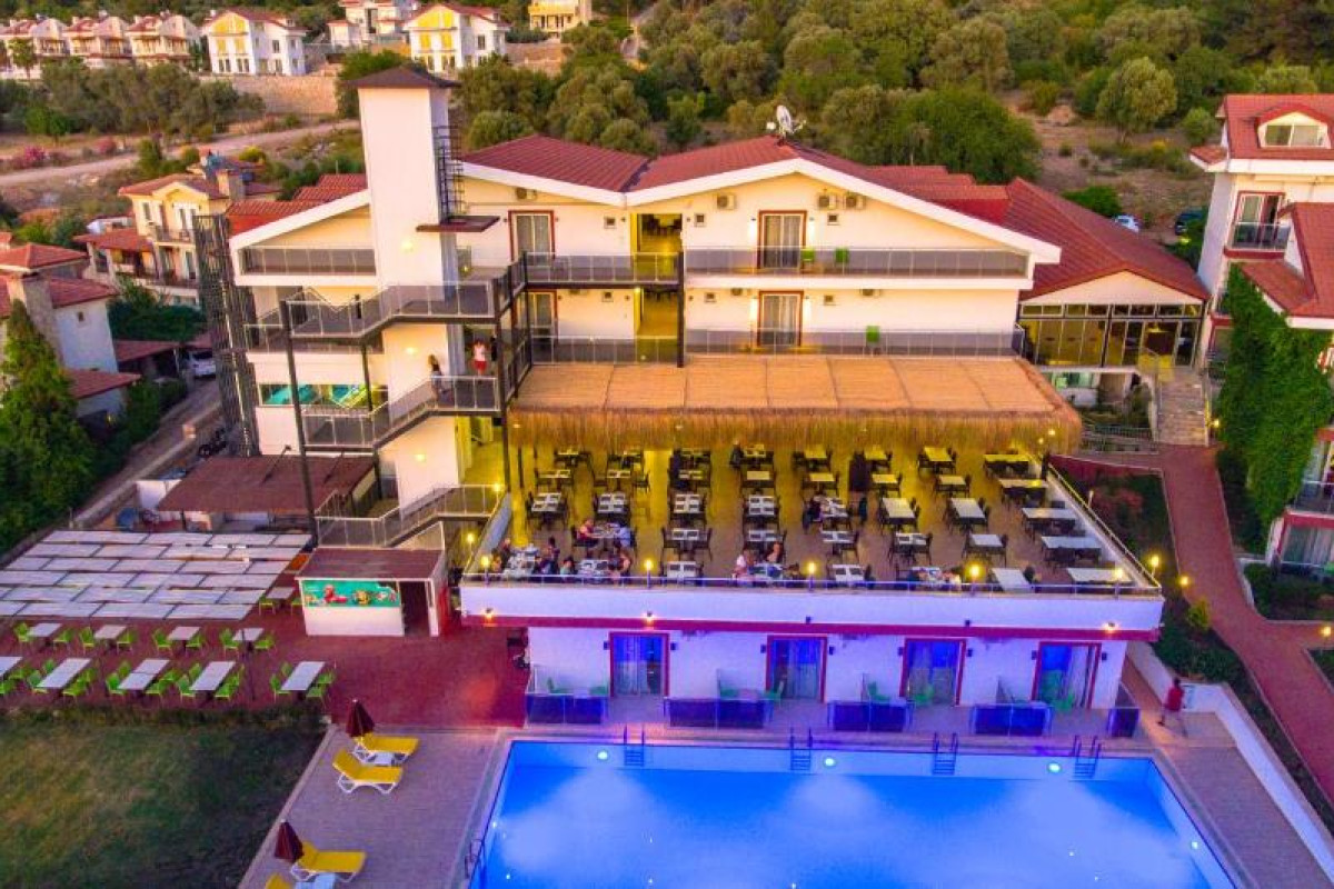 Sunshine Holiday Resort