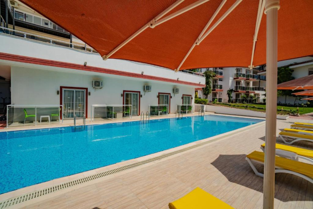 Sunshine Holiday Resort