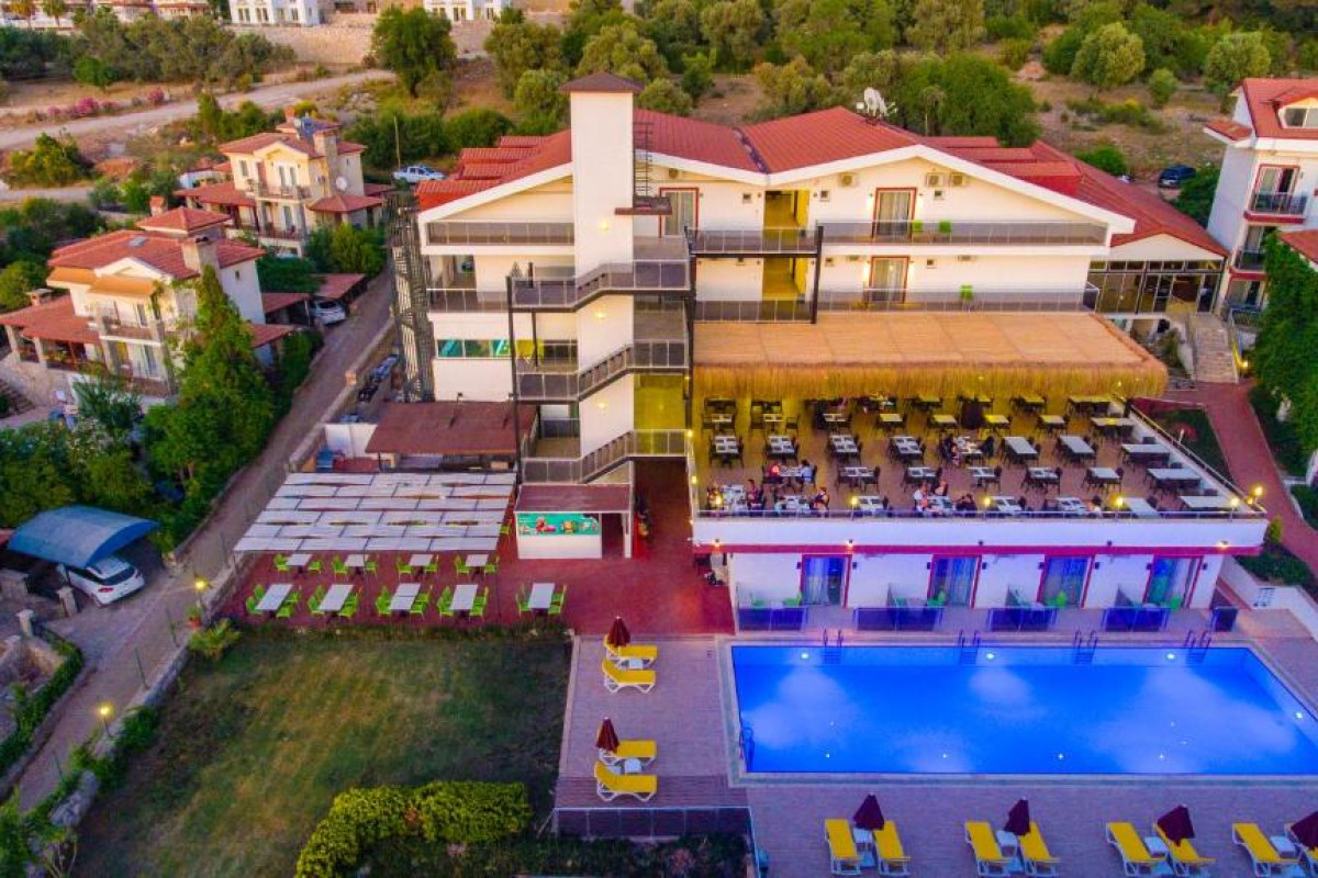 Sunshine Holiday Resort