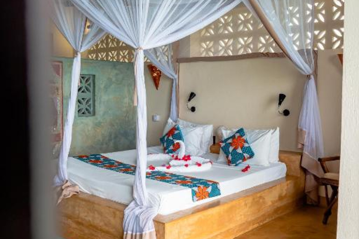 Sunshine Marine Lodge