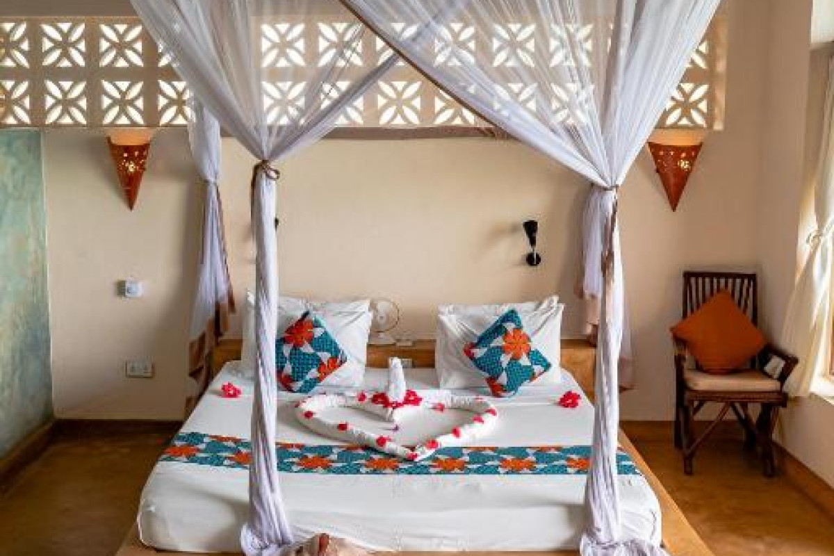Sunshine Marine Lodge