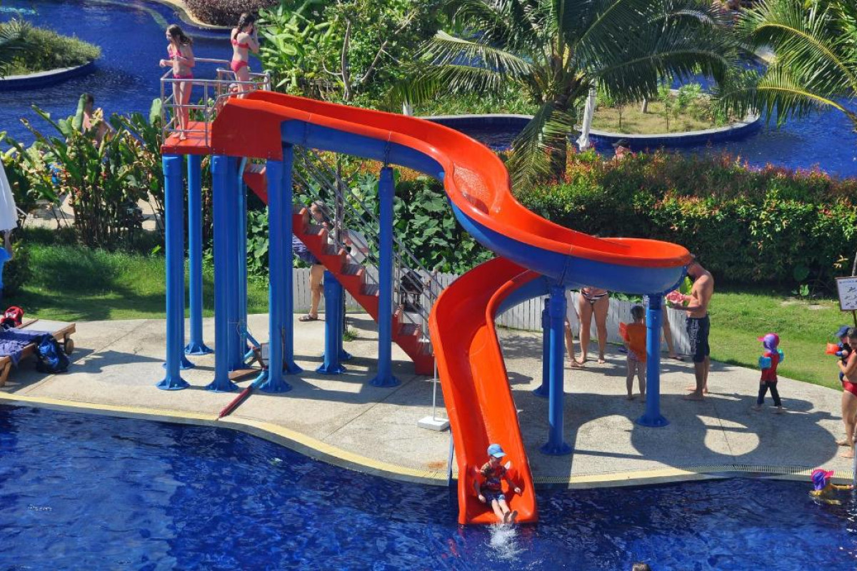 Sunwing Kamala Beach