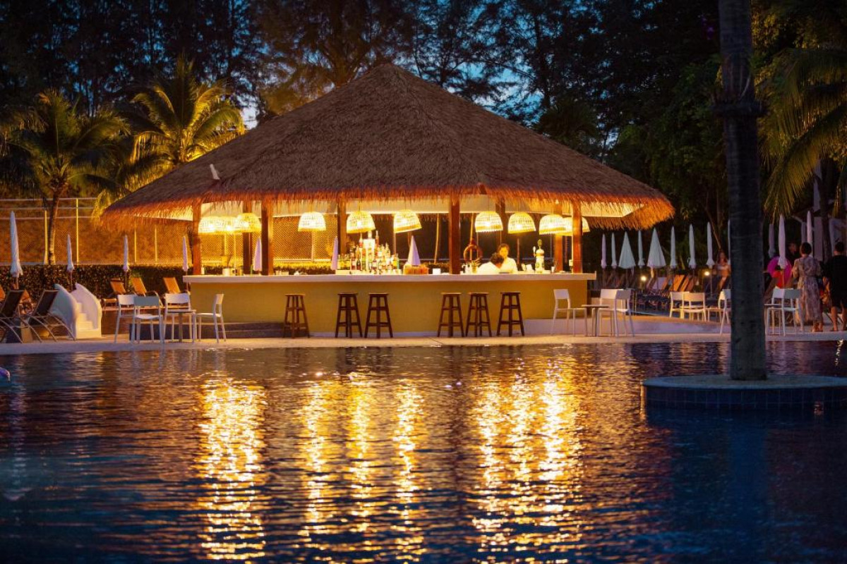 Sunwing Kamala Beach