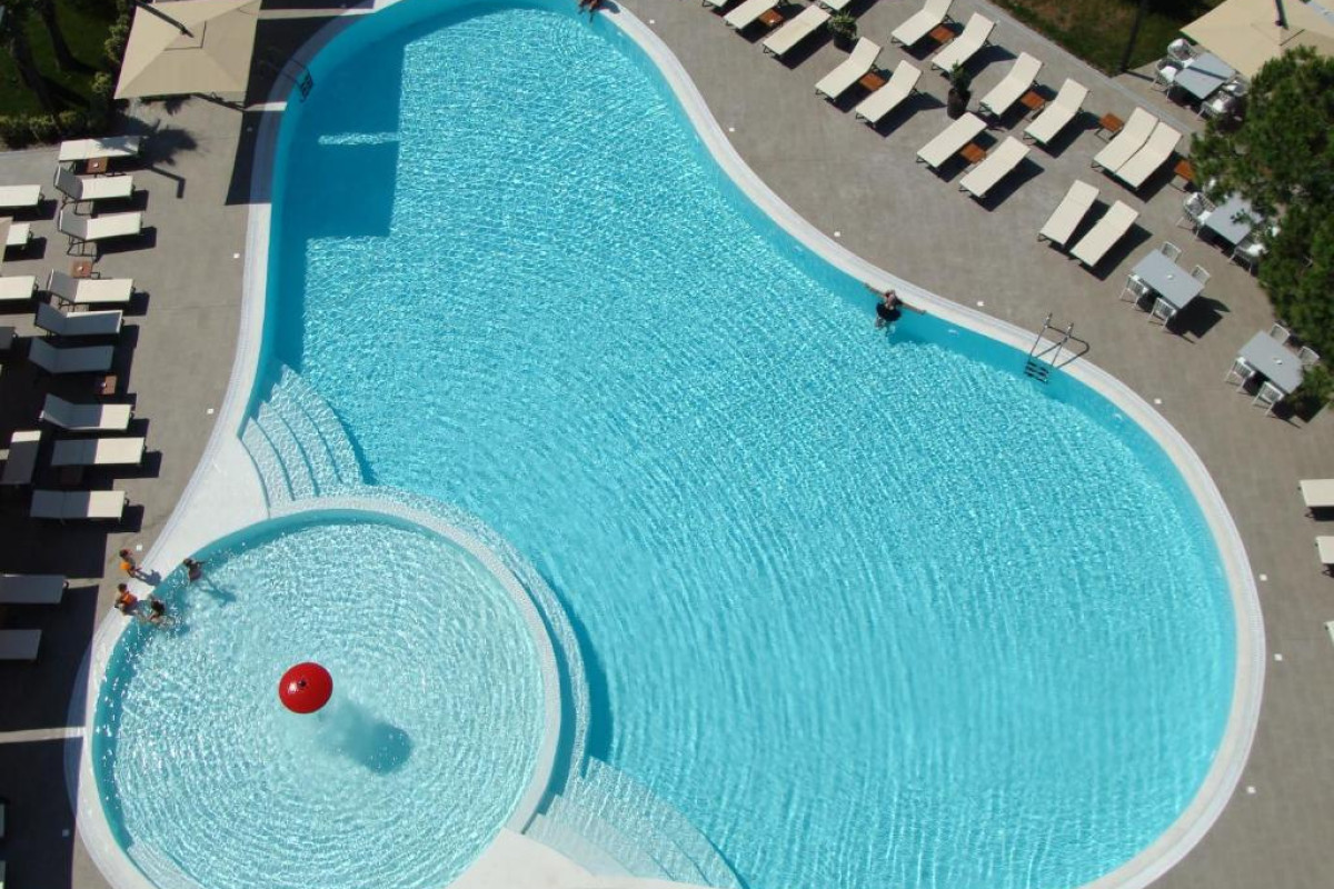 Hotel And Spa Supreme