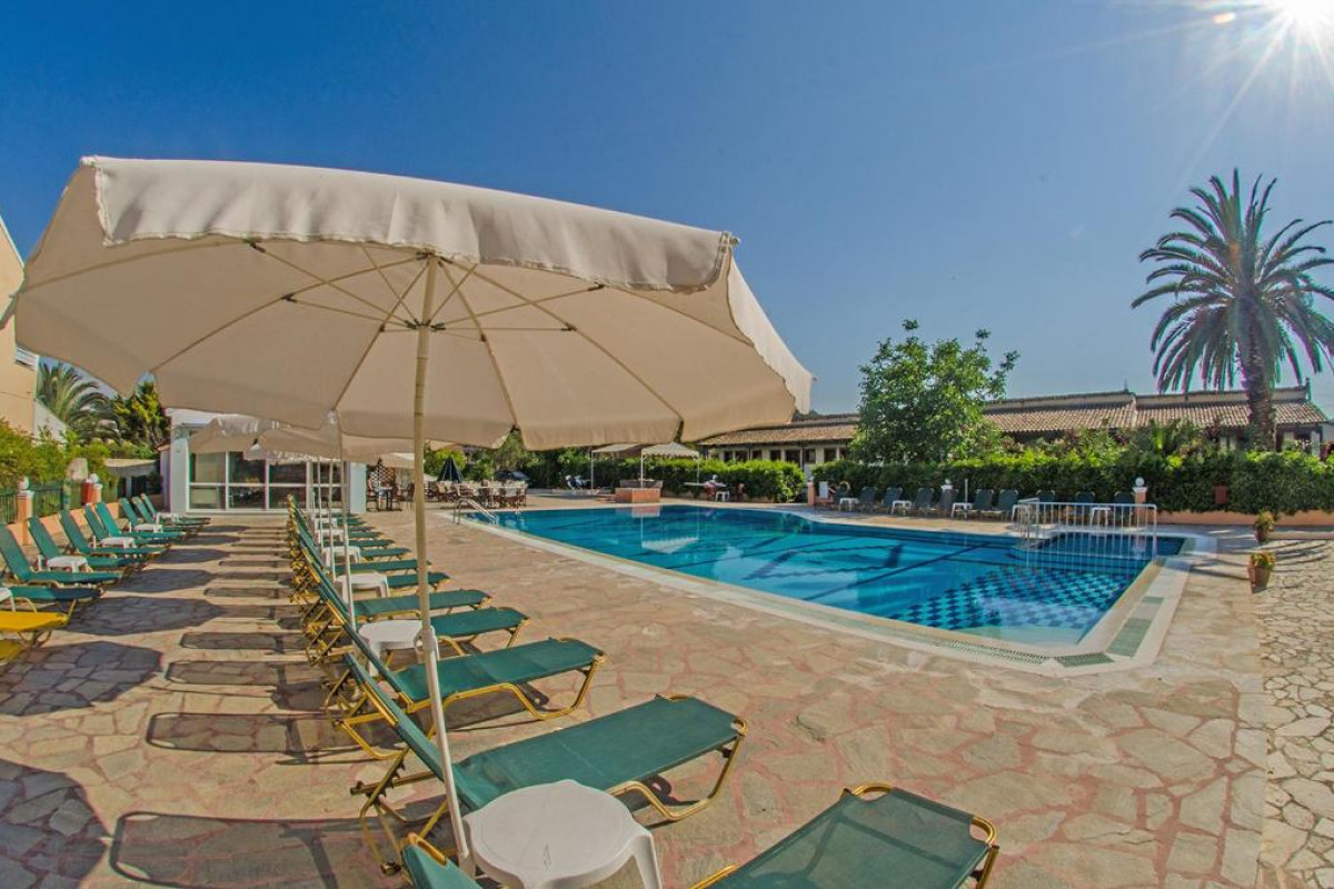 Takis & Efi Apartments