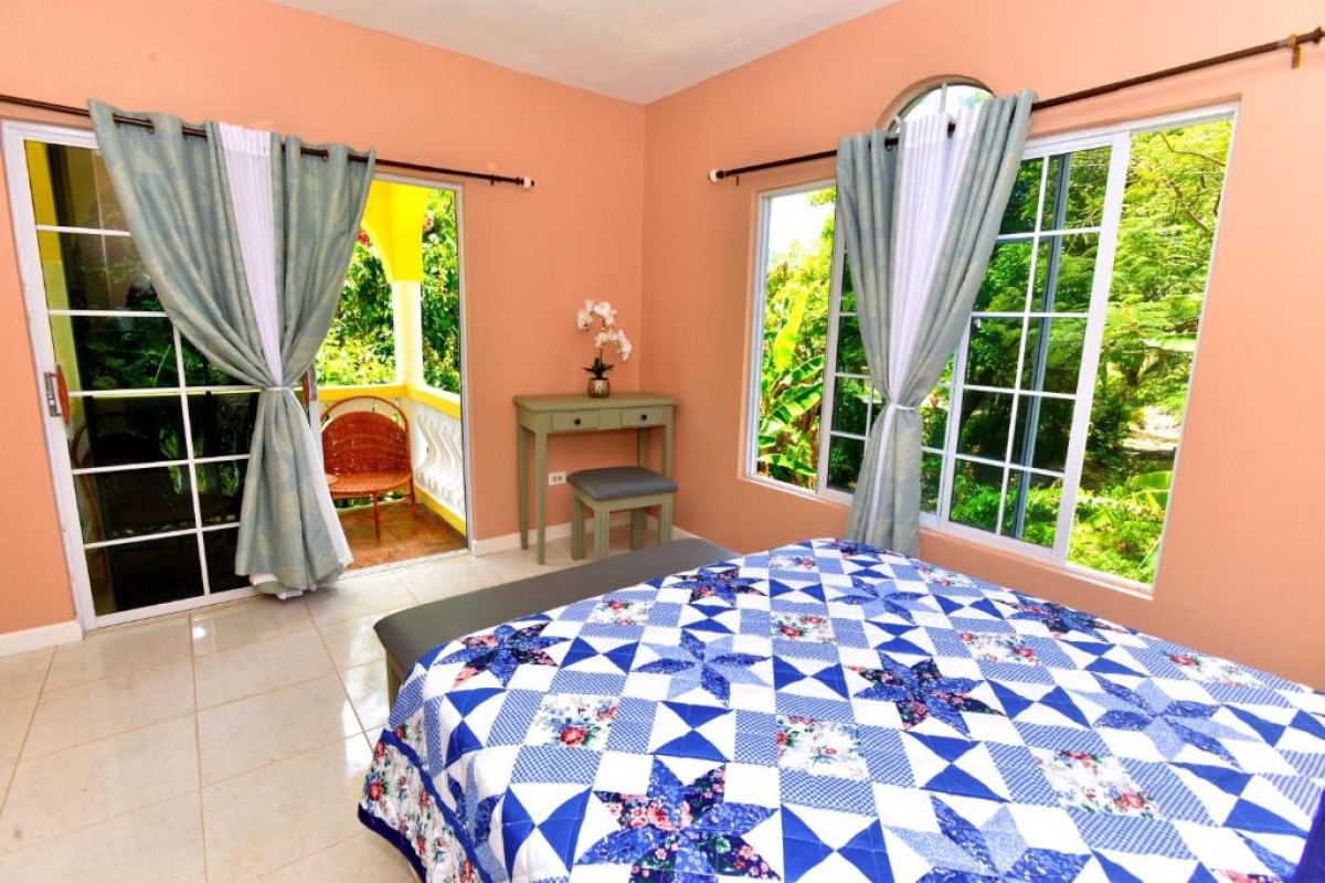 Hotel Rooms & Suites Takuma Boutique