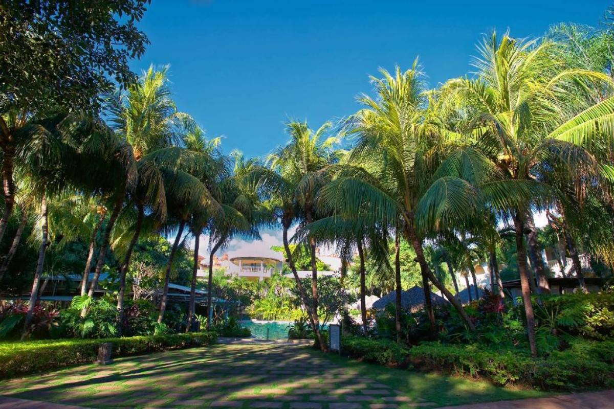 Tamarindo Diria Beach Resort
