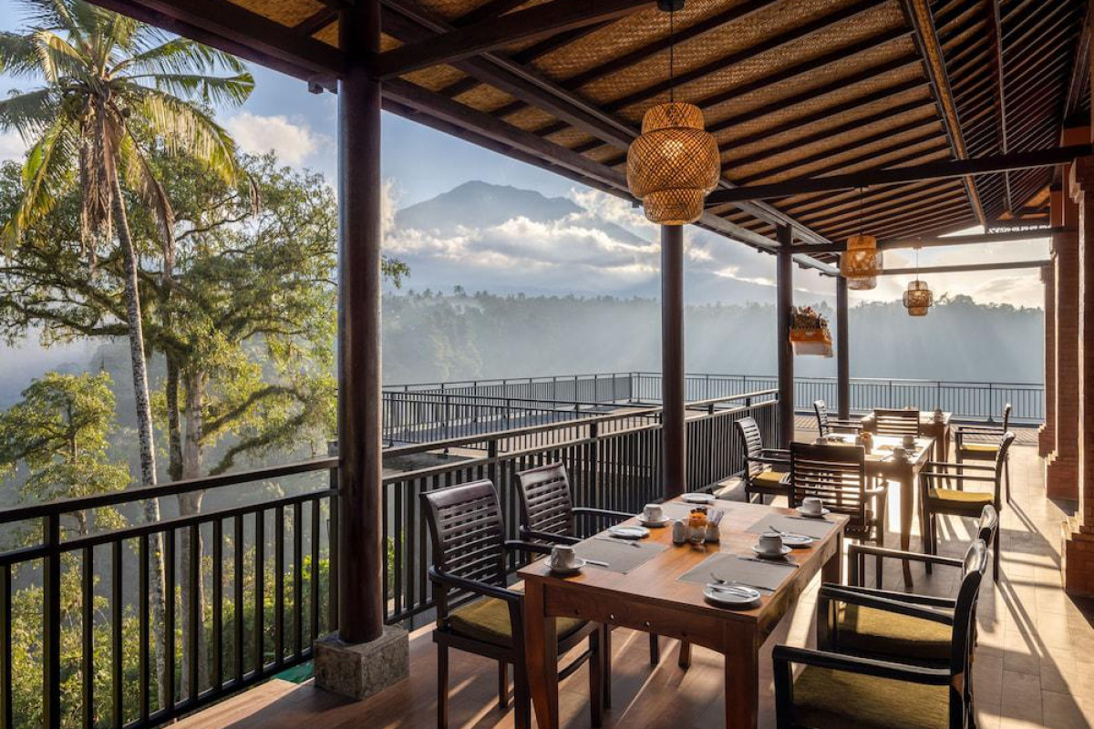 Tapa Agung View