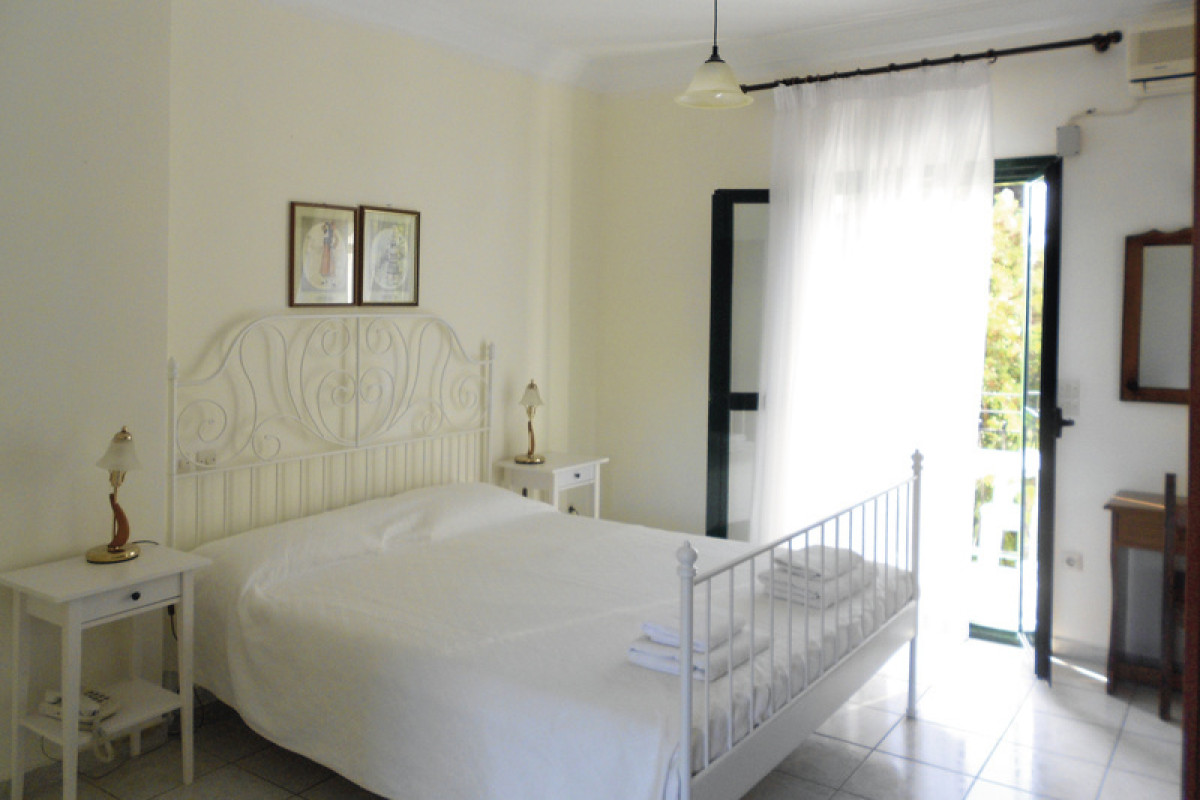 Tara Beach Hotel