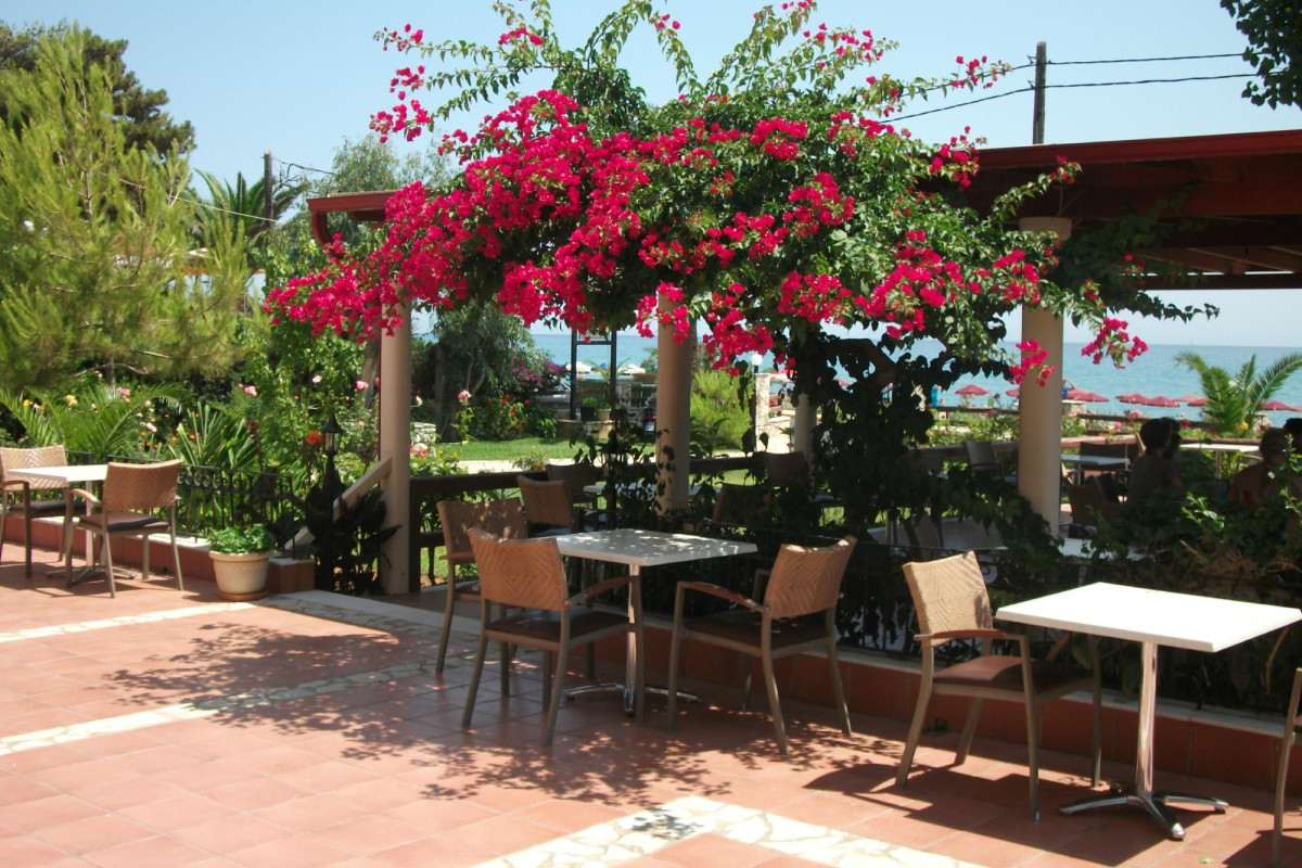 Tara Beach Hotel