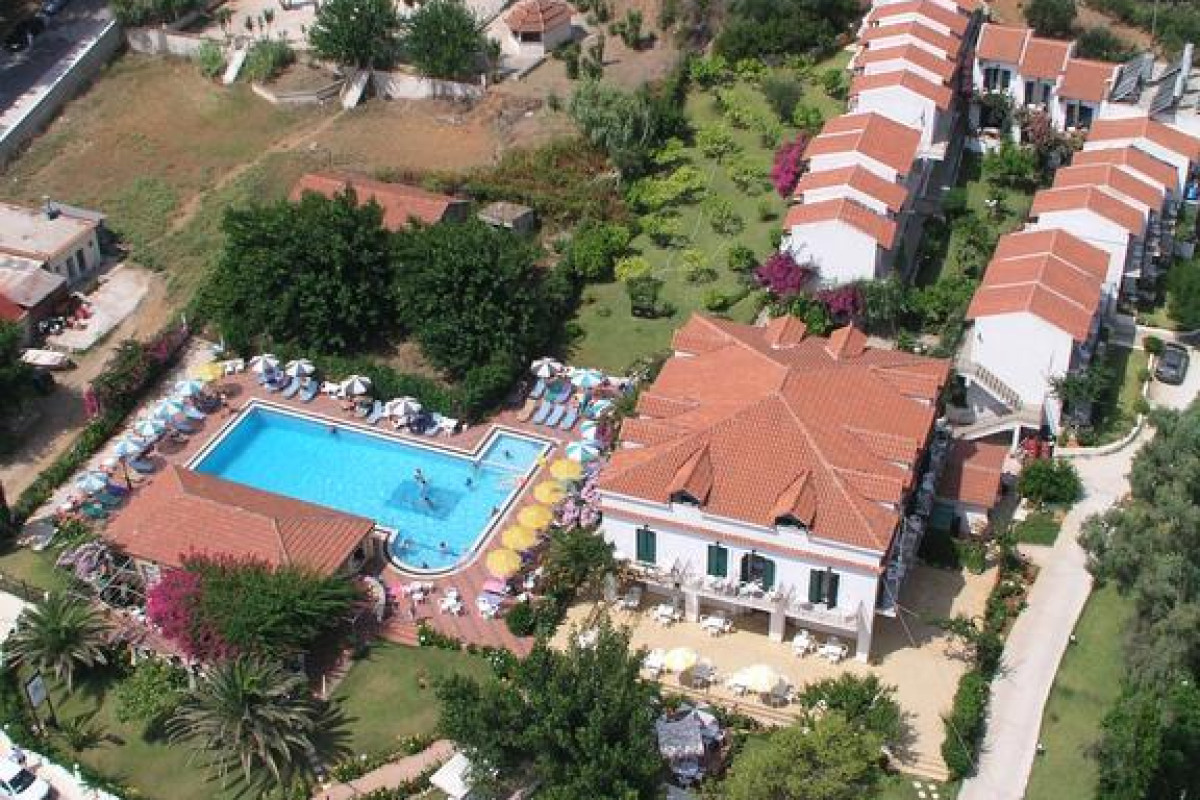 Tara Beach Hotel