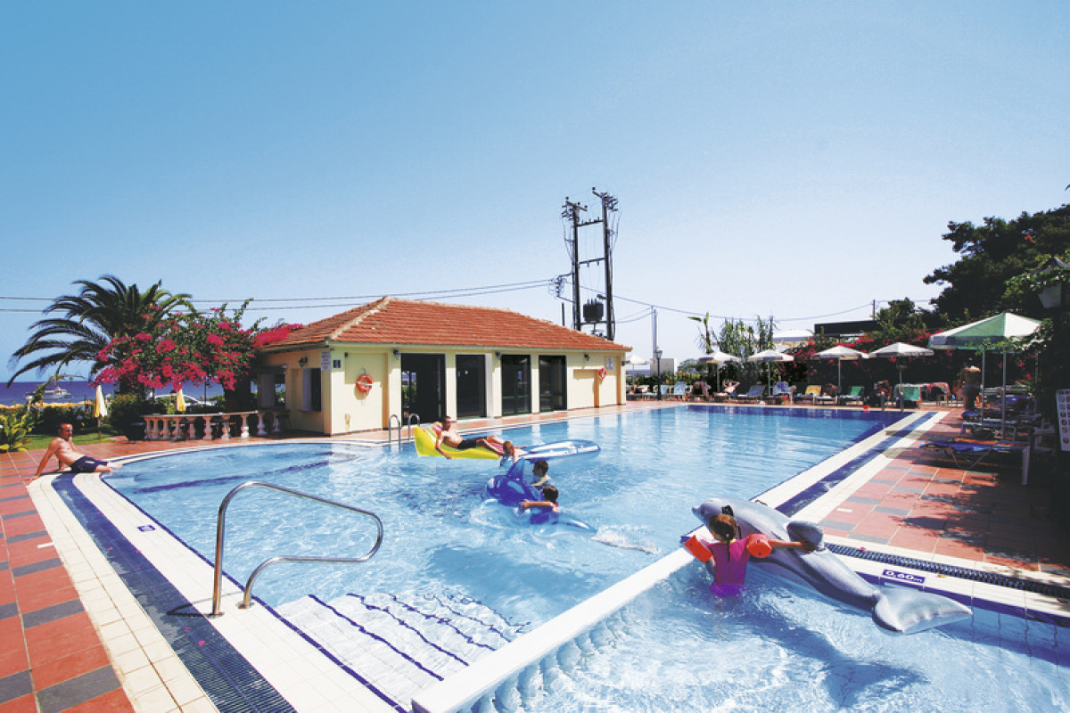 Tara Beach Hotel