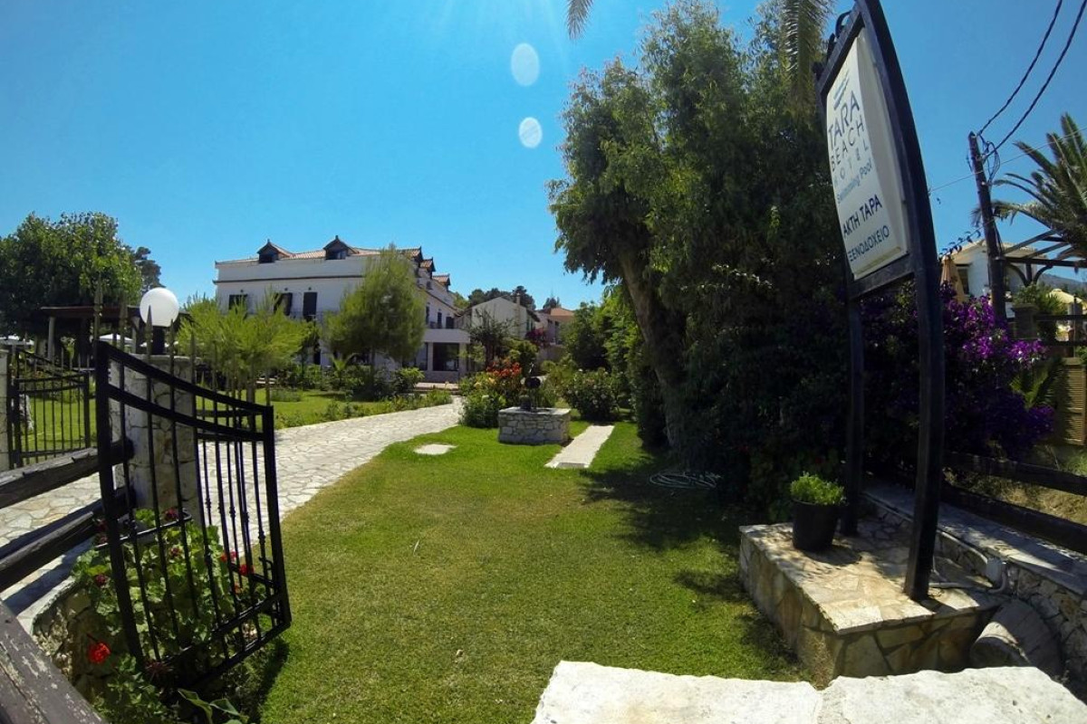 Tara Beach Hotel