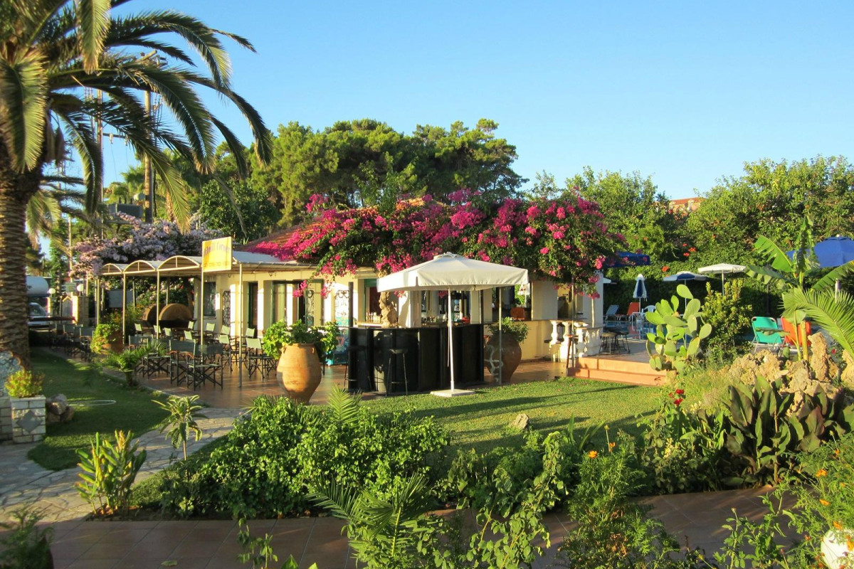 Tara Beach Hotel