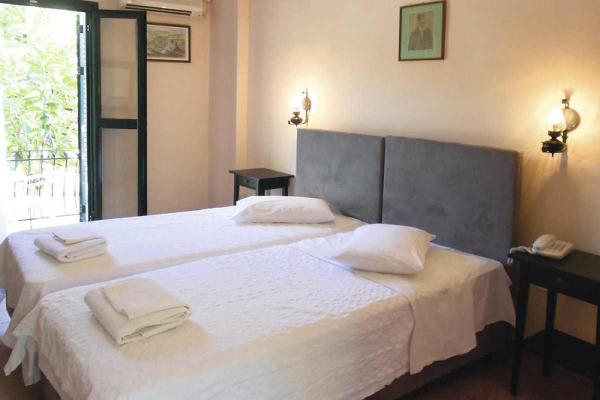 Tara Beach Hotel