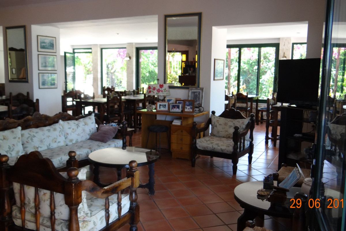 Tara Beach Hotel