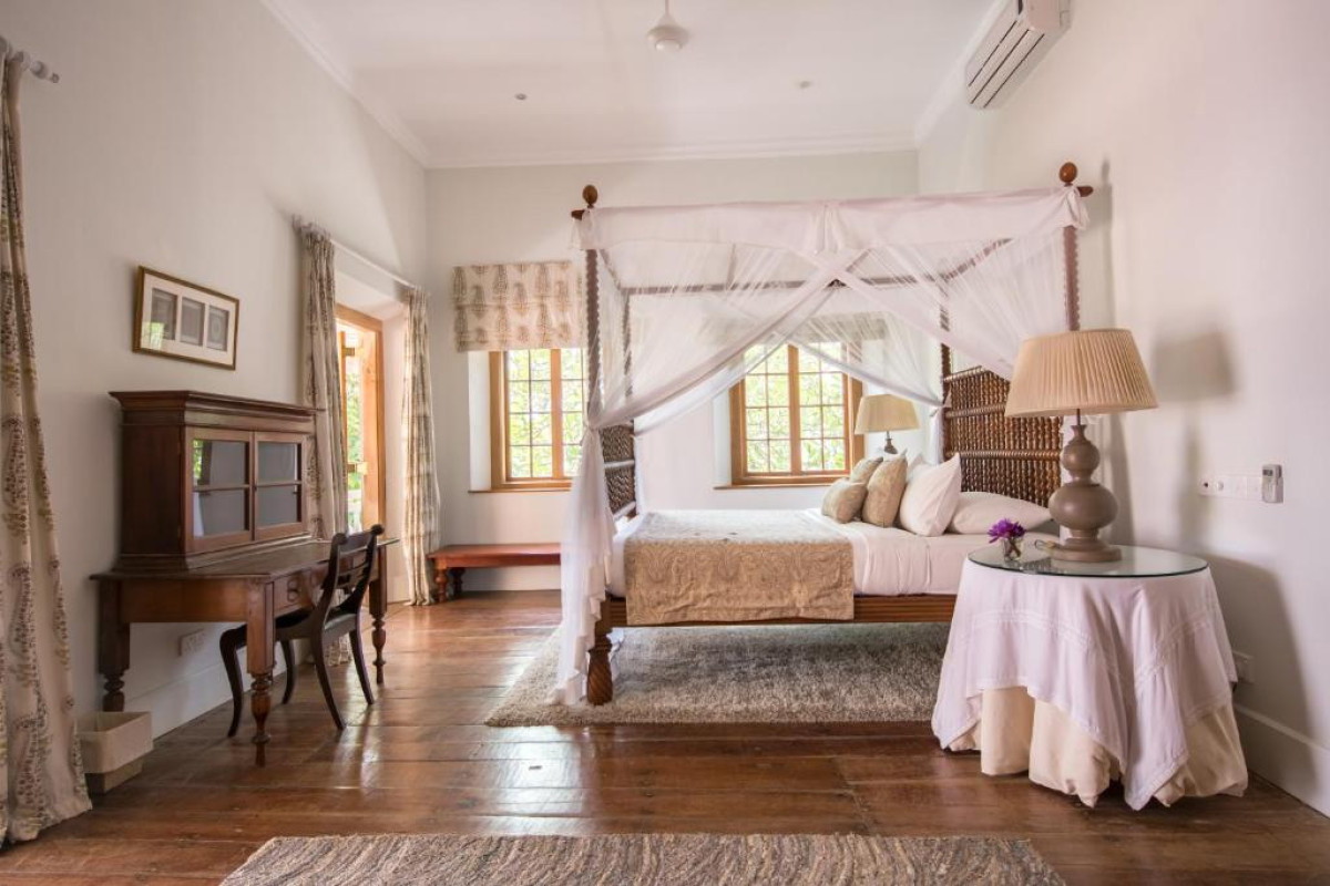 Taru Villas Rampart Street