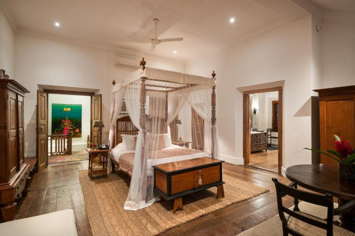 Taru Villas Rampart Street