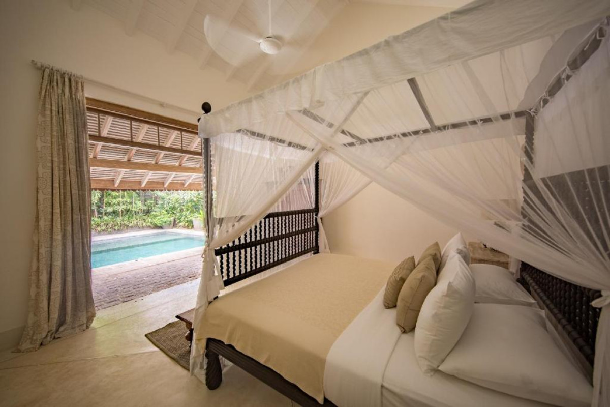 Taru Villas Rampart Street