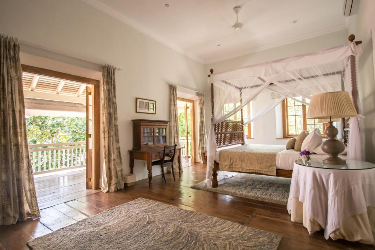 Taru Villas Rampart Street