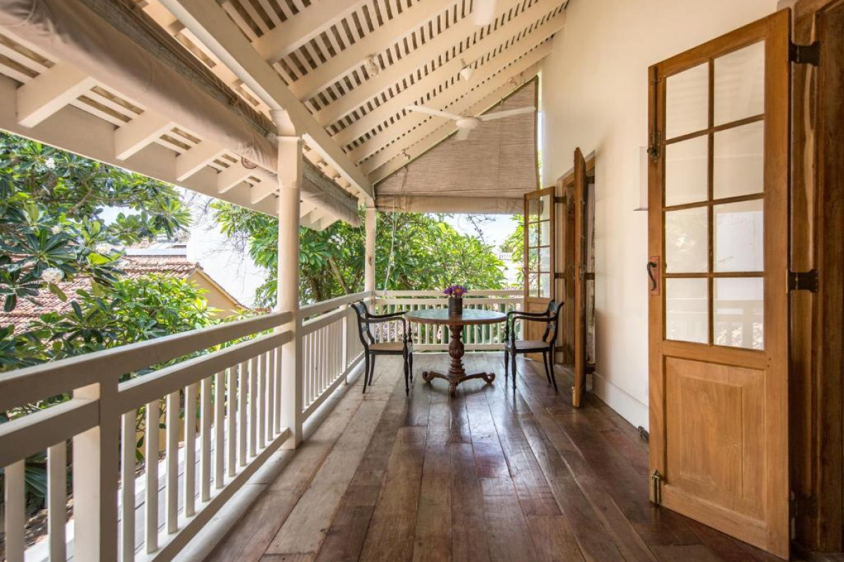 Taru Villas Rampart Street