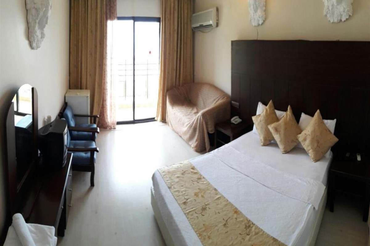 TEMPLE BEACH HOTEL