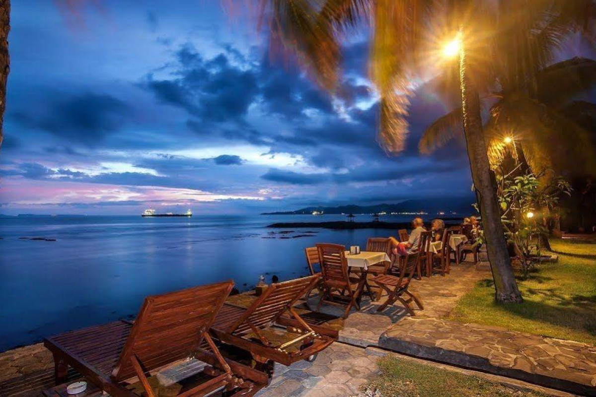 Temple Cafe & Seaside Cottages