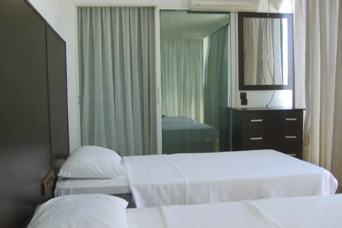 TEMPLE CLASS HOTEL