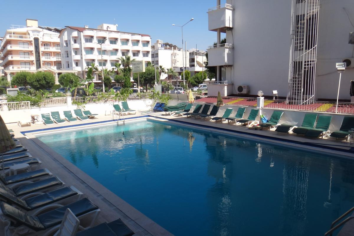 TEMPLE HOTEL