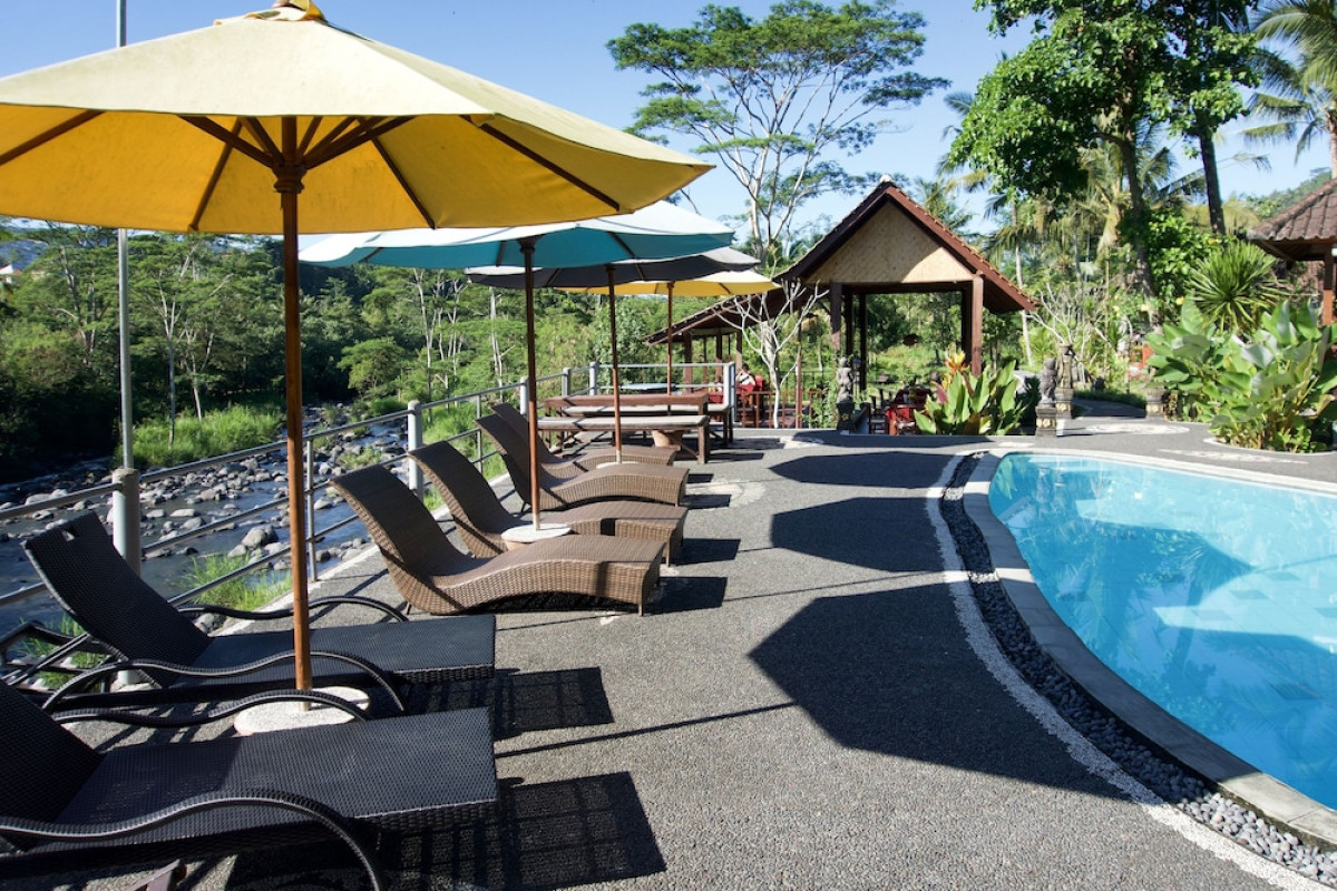 Tepi Sungai Guest House