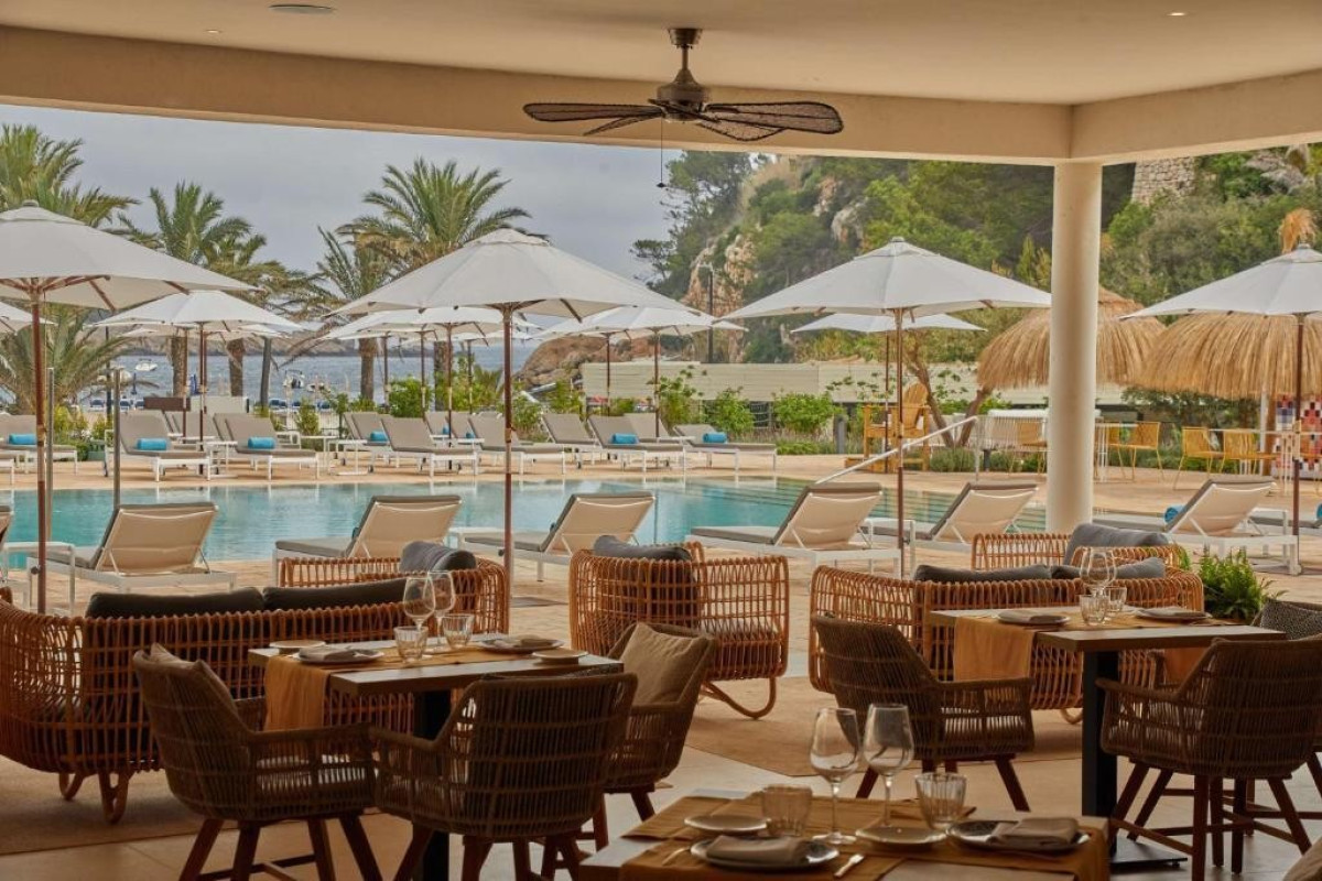 The Club Cala San Miguel Hotel, Curio Collection by Hilton