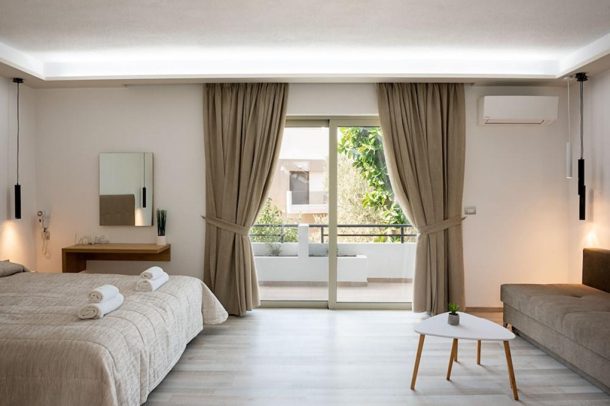 Terinikos Sunny Garden Hotel & Junior Suites