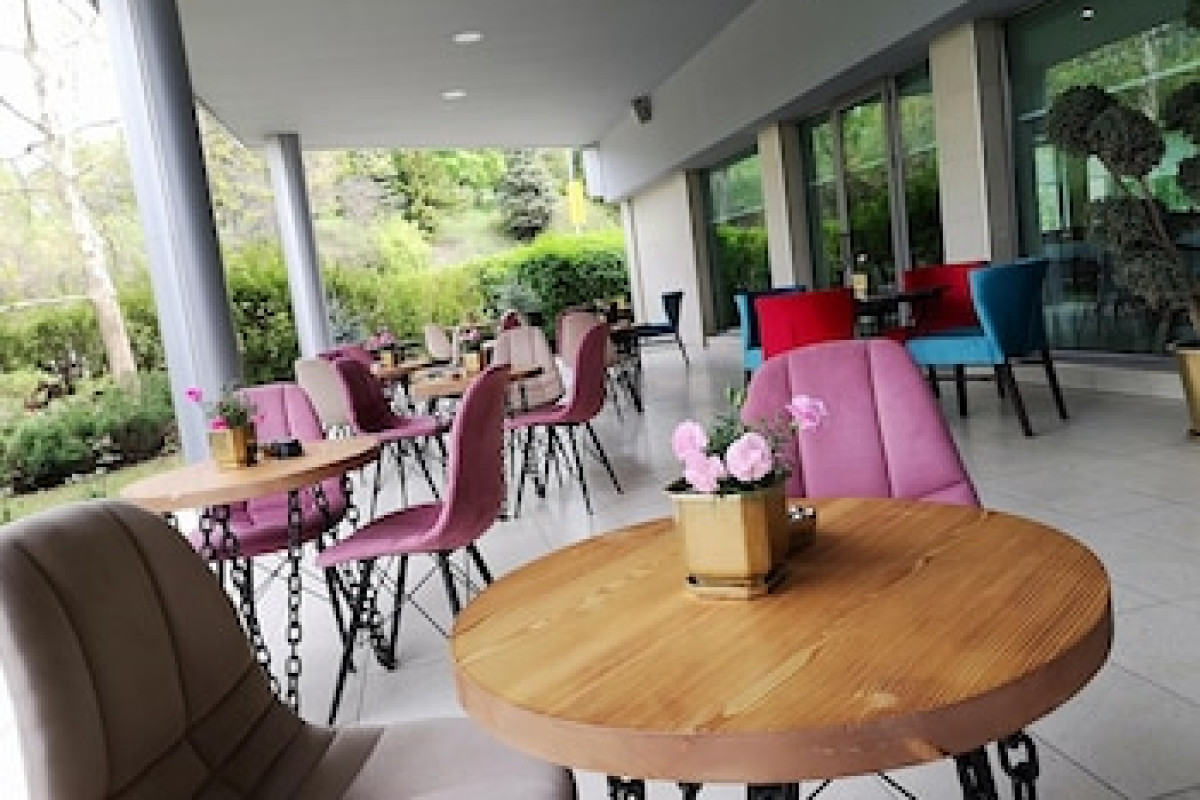 TERRA EUROPE BRONTES HOTEL