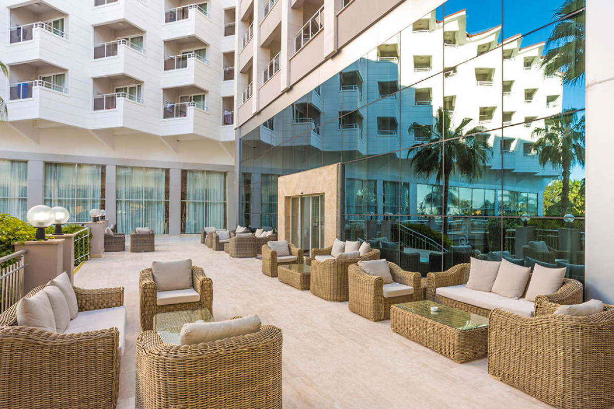 TERRACE BEACH RESORT