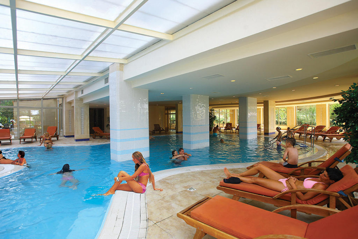TERRACE BEACH RESORT
